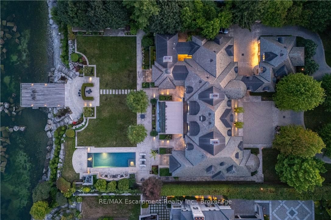 2054 Lakeshore Road