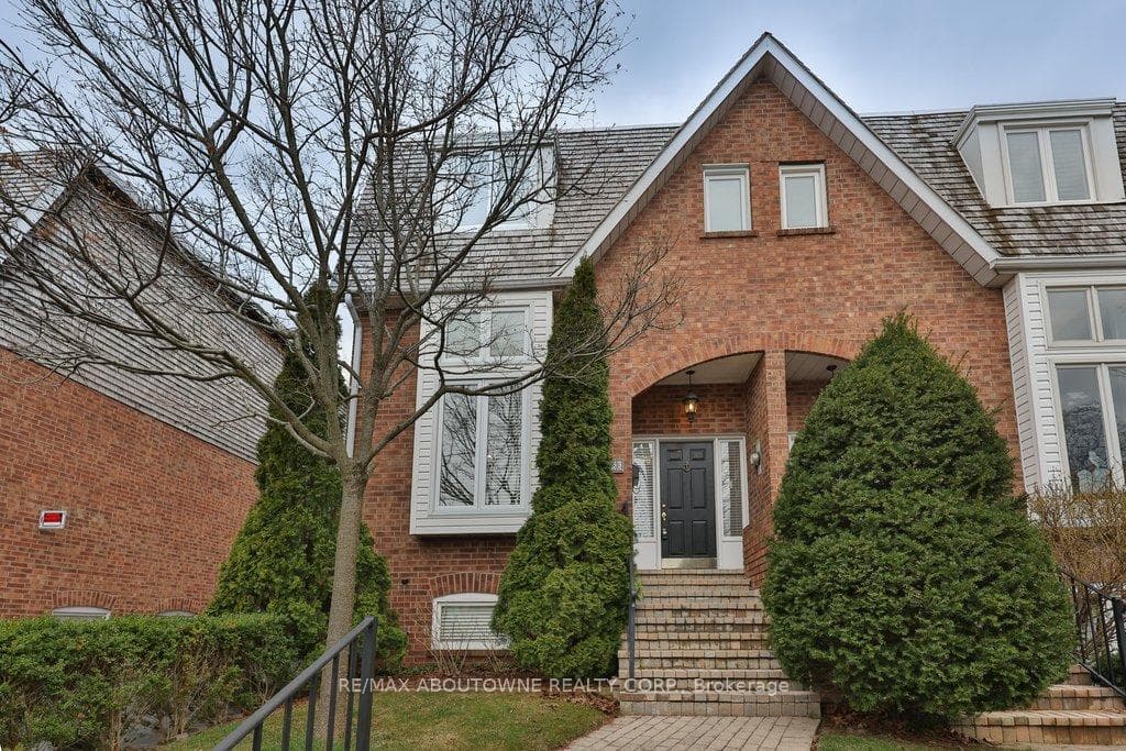 86 Forsythe Street