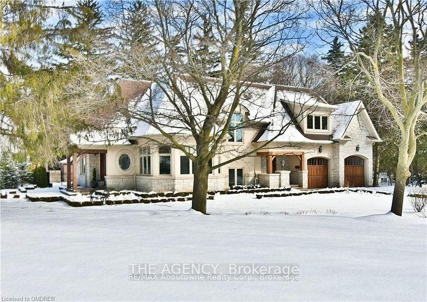 1098 Lakeshore Road