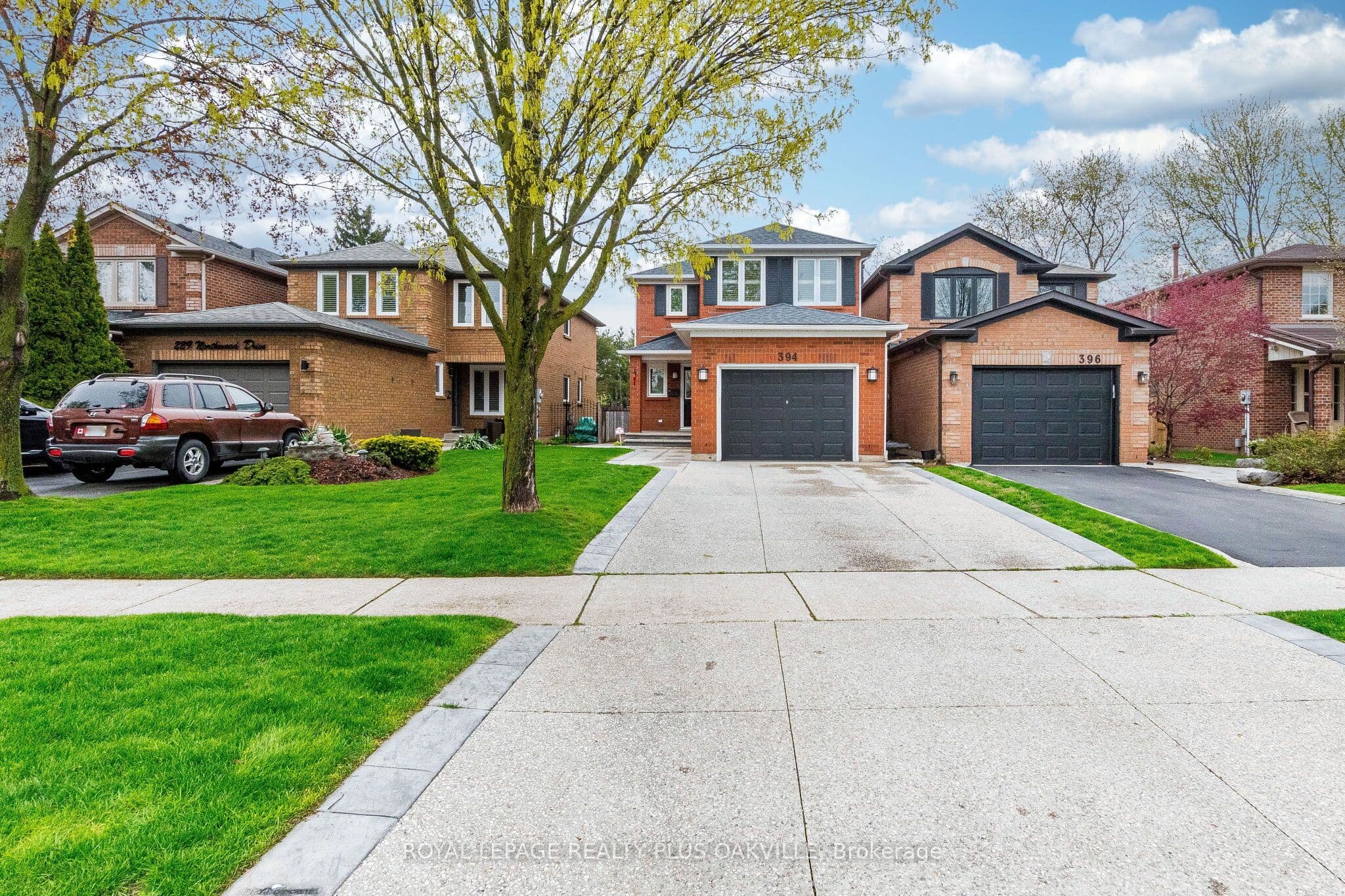 394 Maidstone Crescent