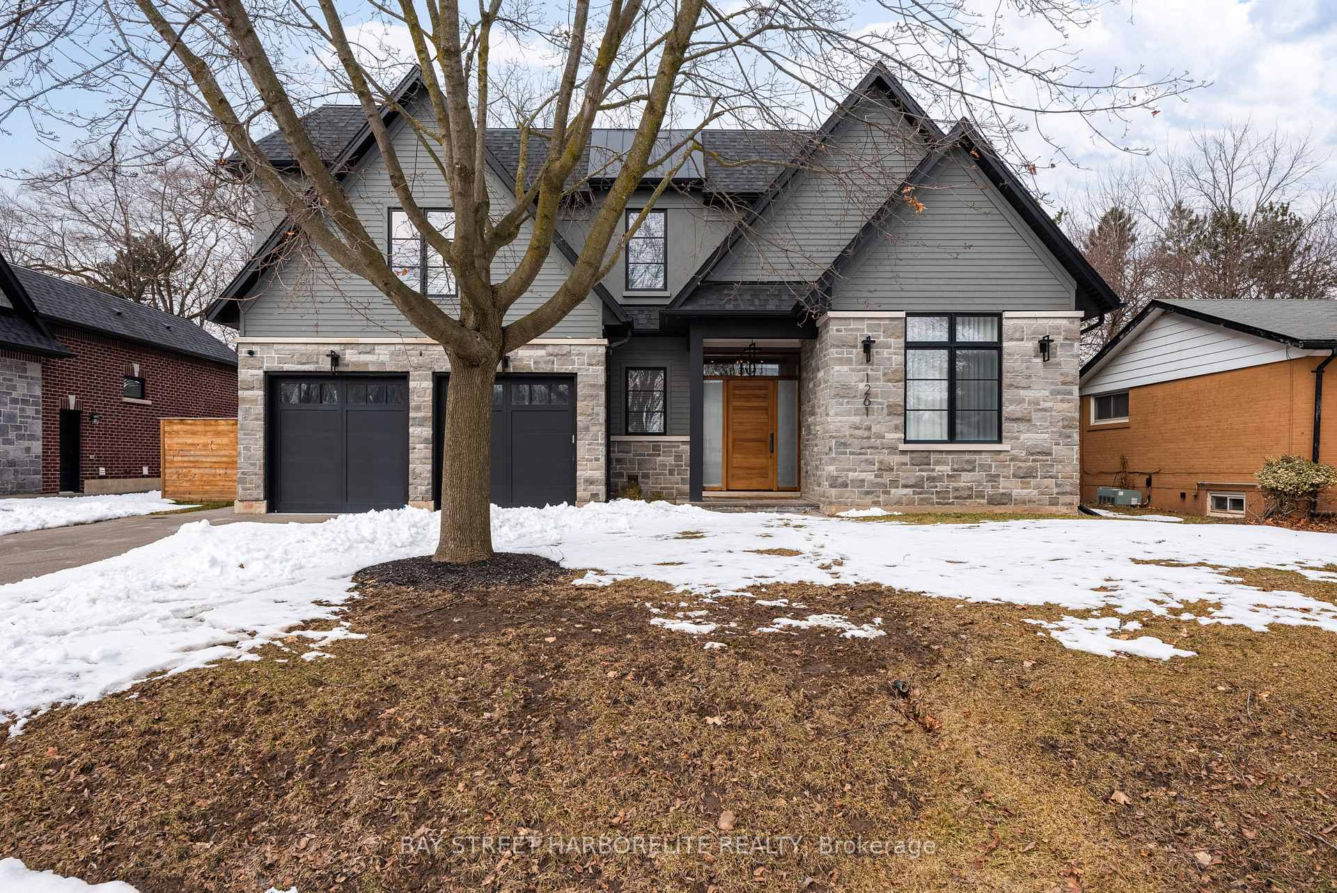 1261 Pinegrove Road