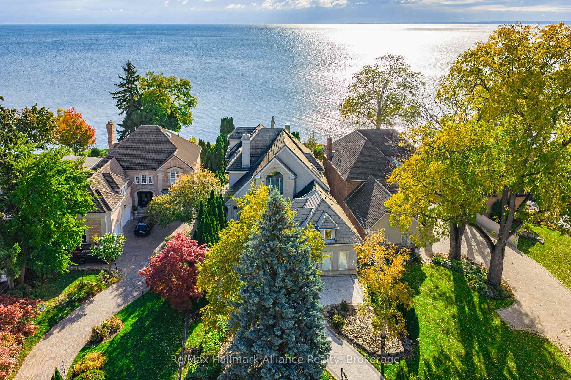 3206 Shoreline Drive