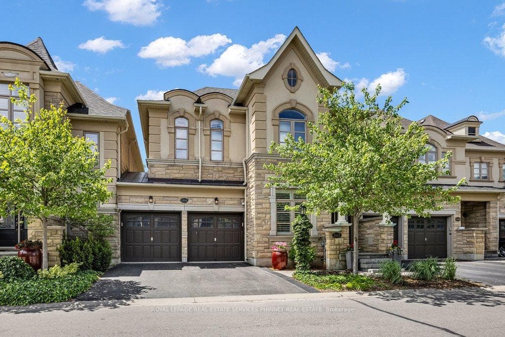 2444 Chateau Common