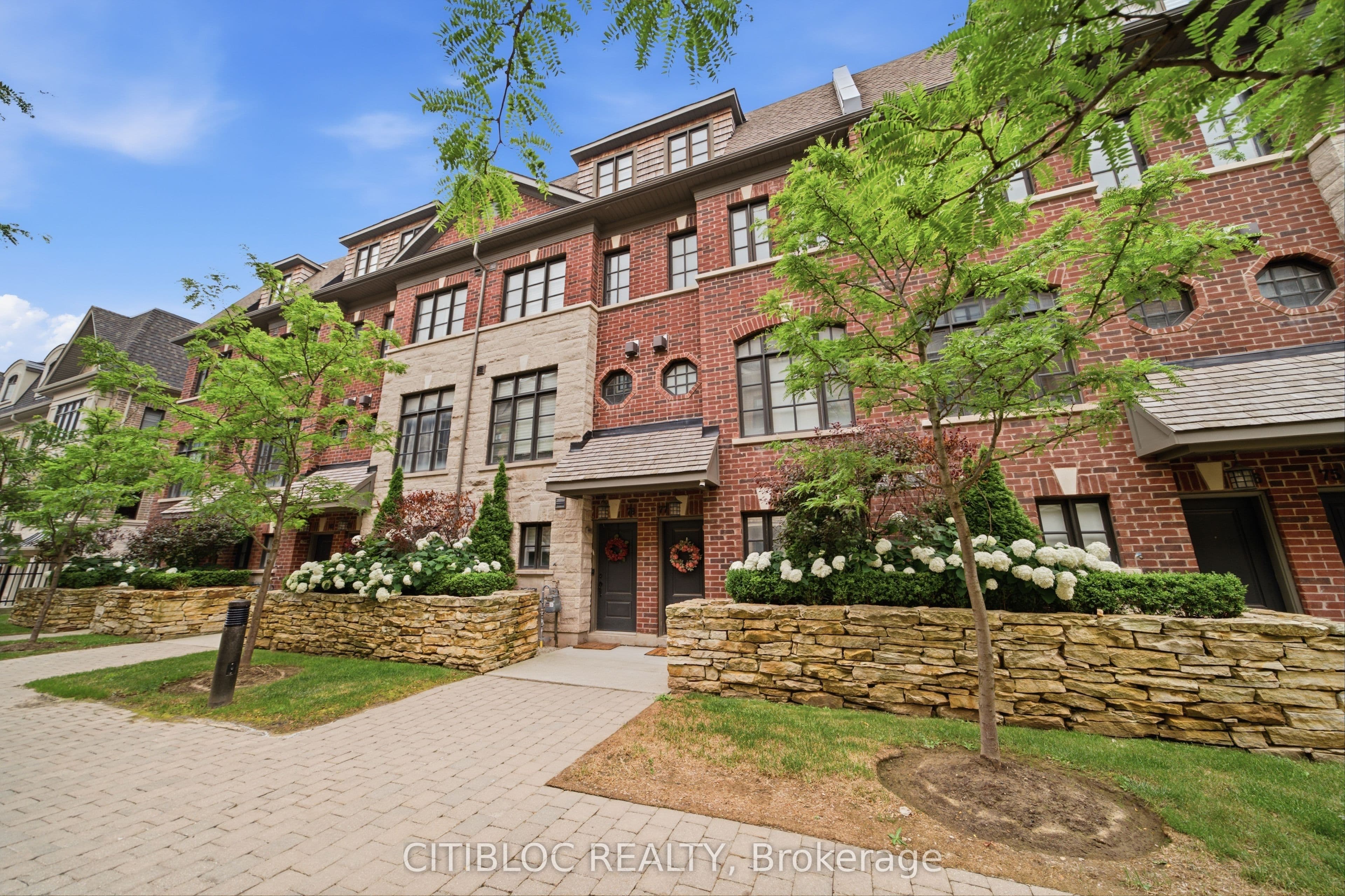 250 Royalton Common N/A