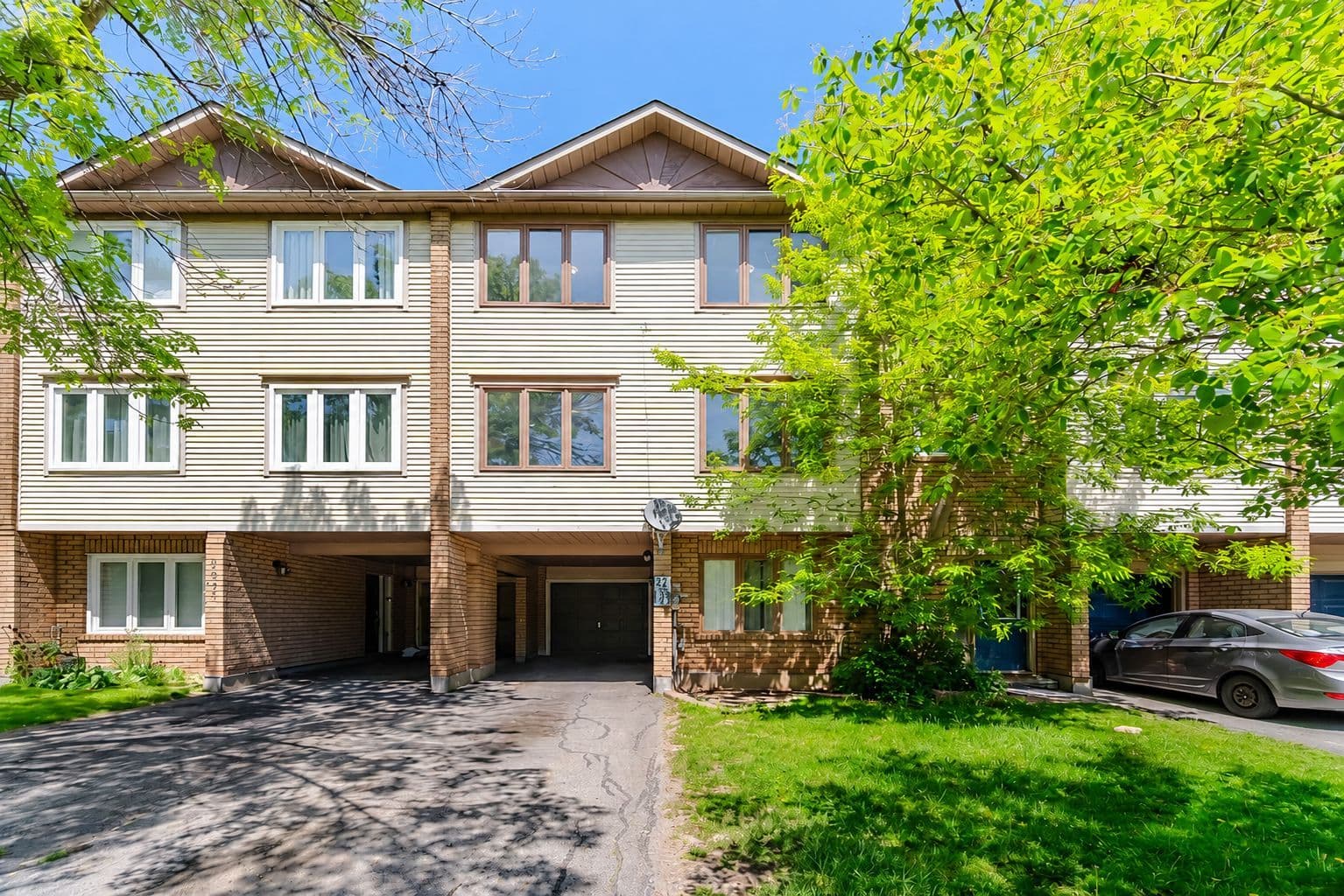2349 Strawfield Court