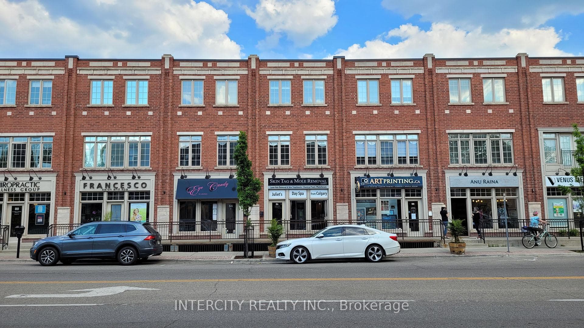 86 Lakeshore Road