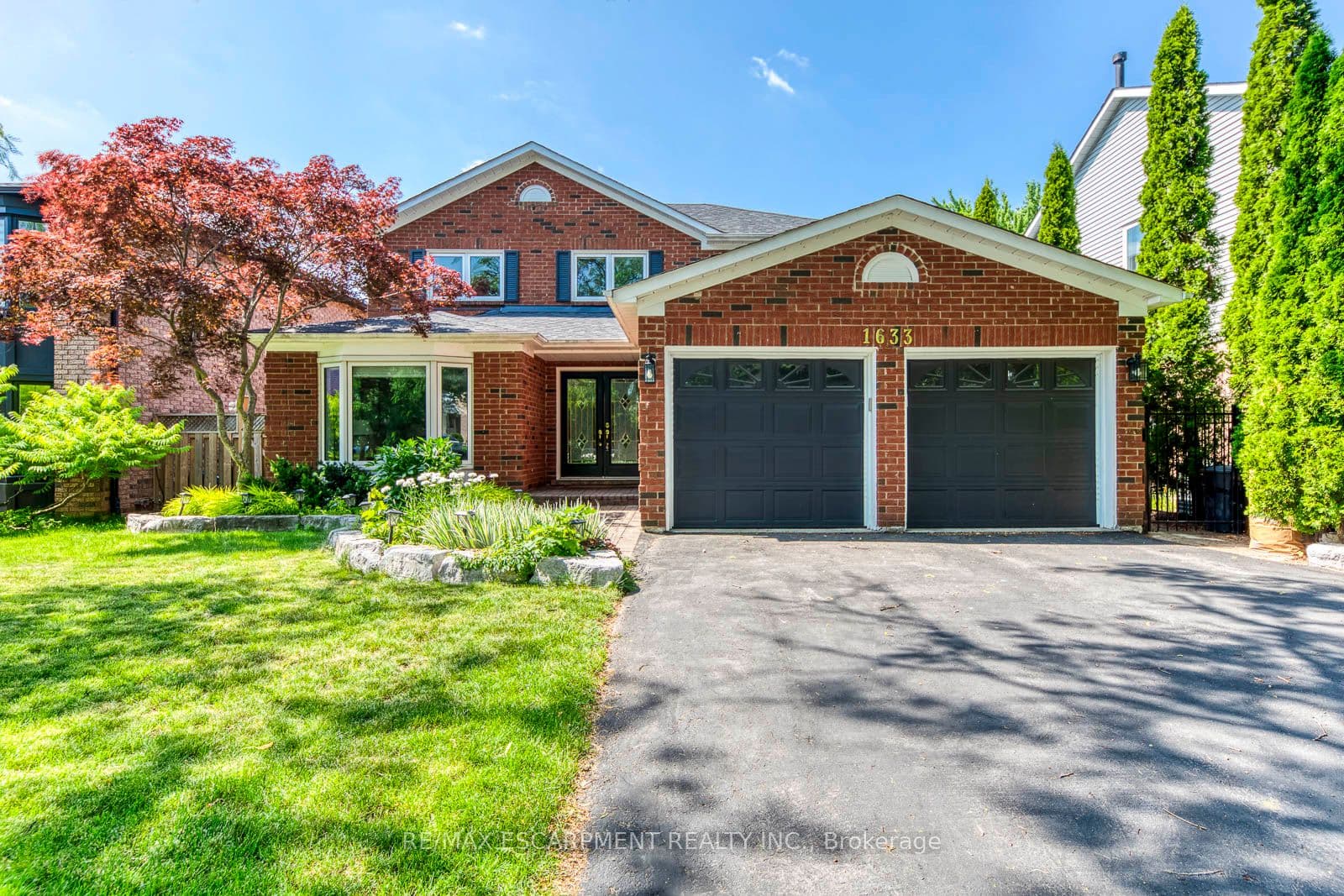 1633 Greenbriar Drive