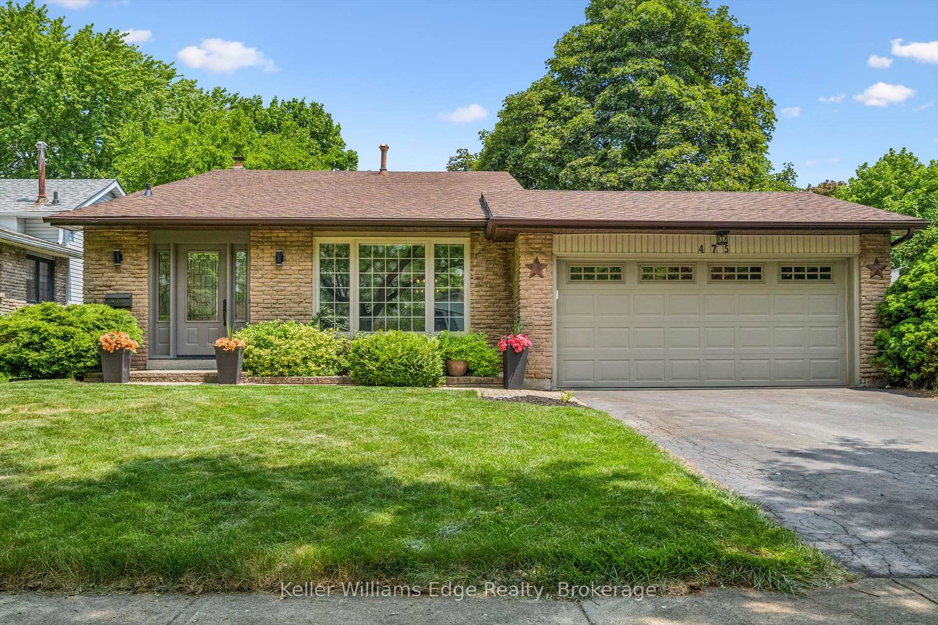 475 Vanguard Crescent