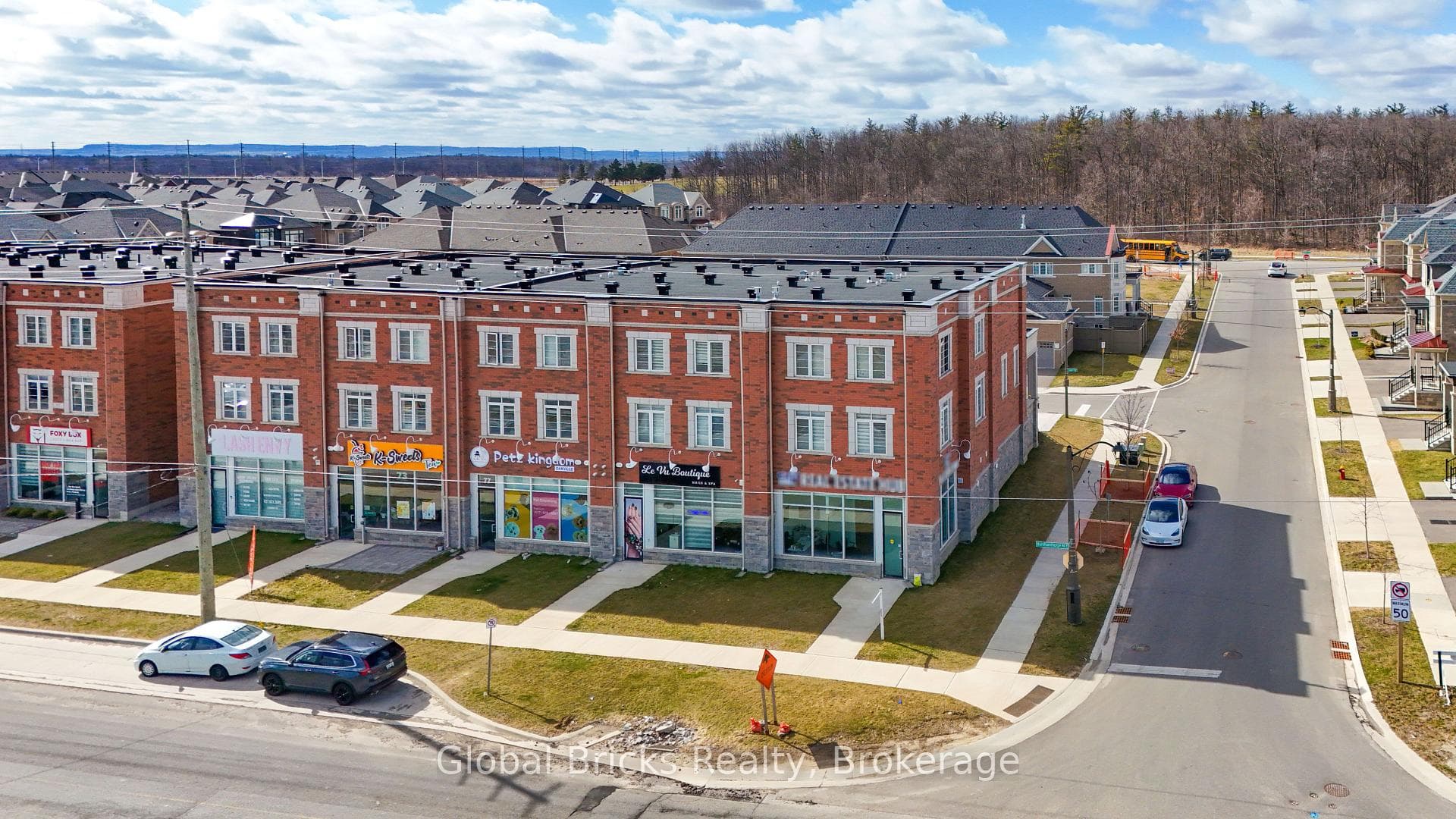 85 Burnhamthorpe Road