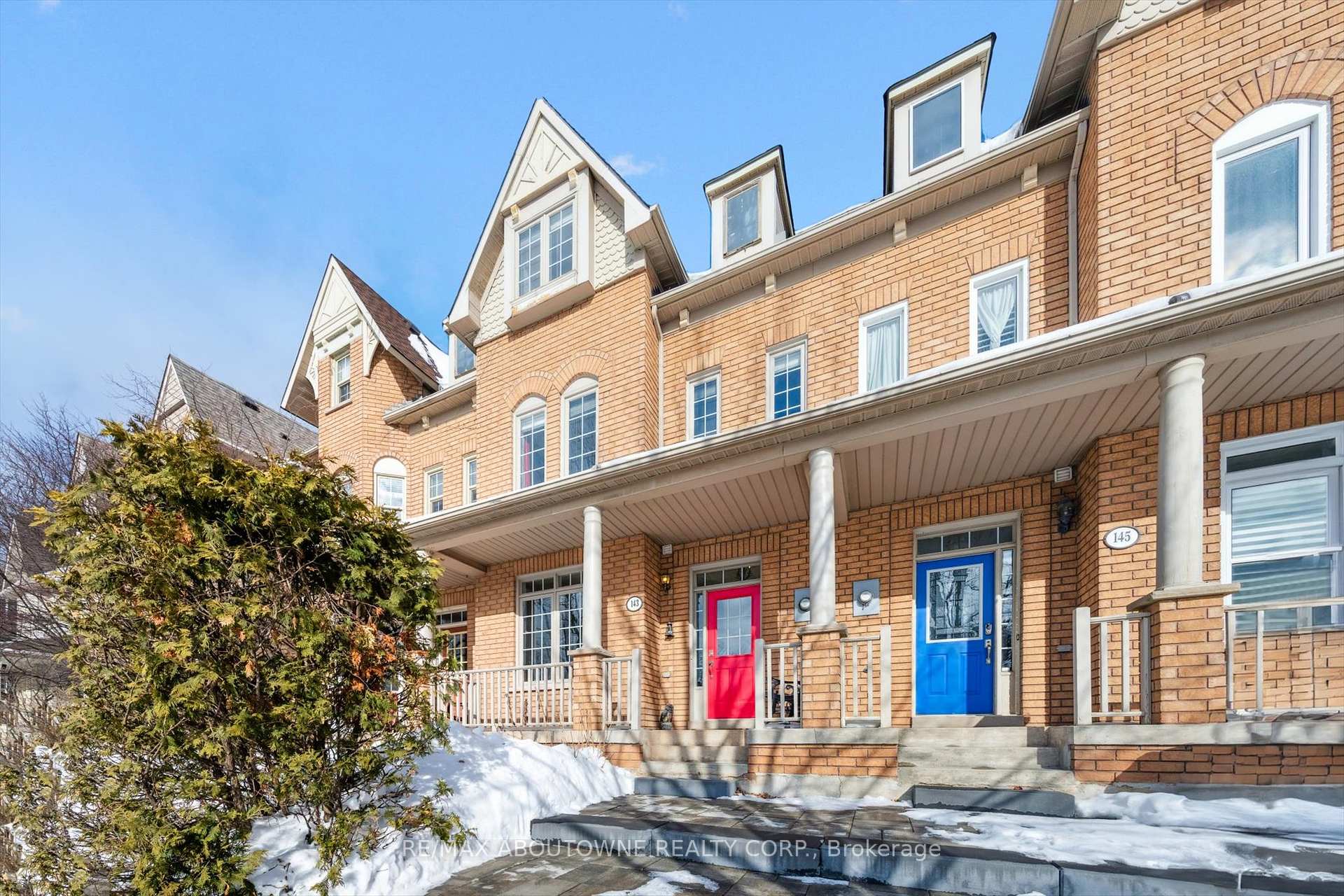 143 GLENASHTON Drive