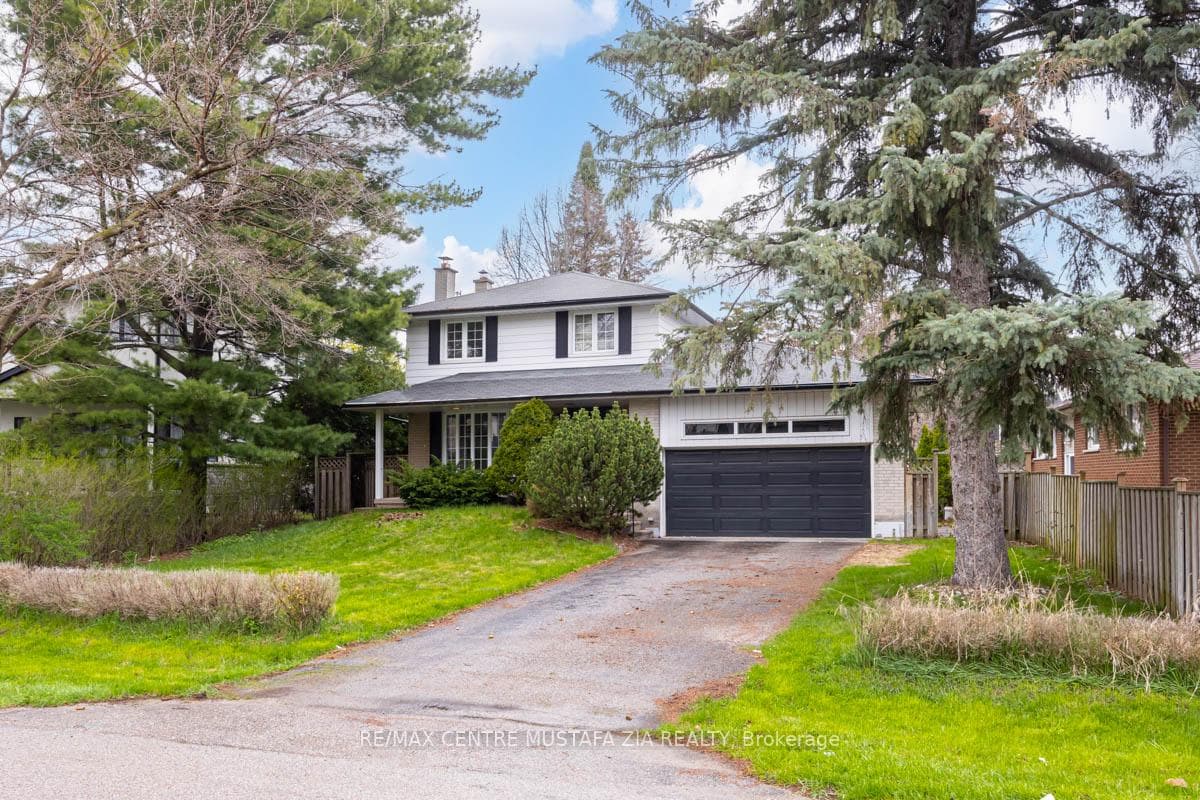 561 Wingrove Crescent