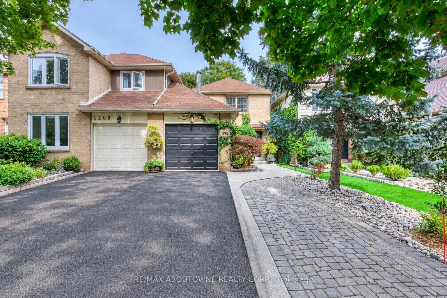 1198 Potters Wheel Crescent