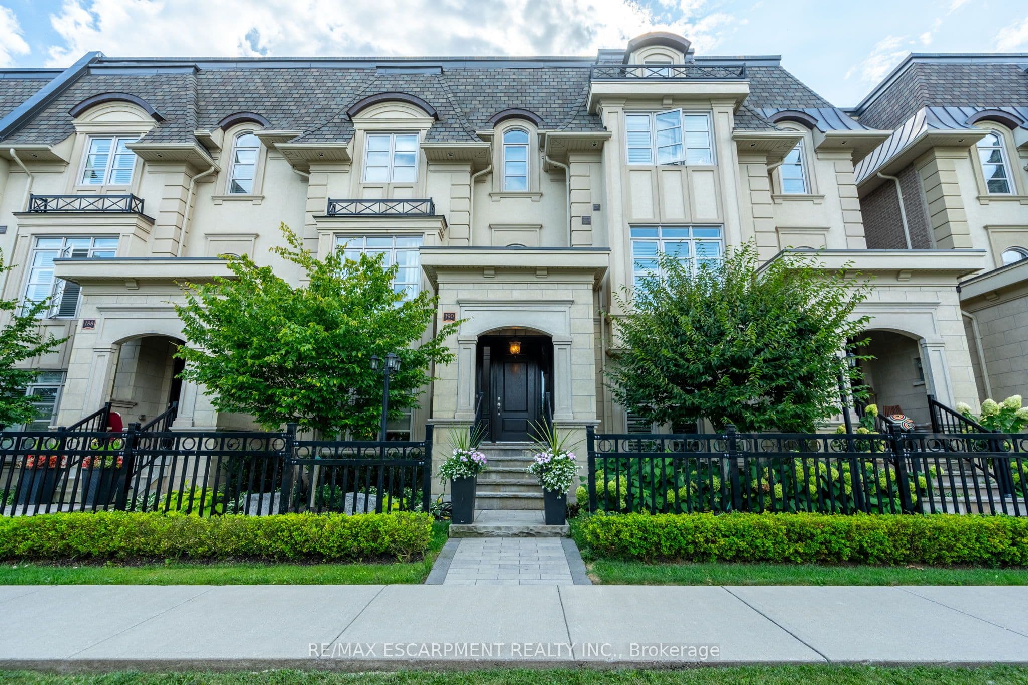 190 Dorval Drive