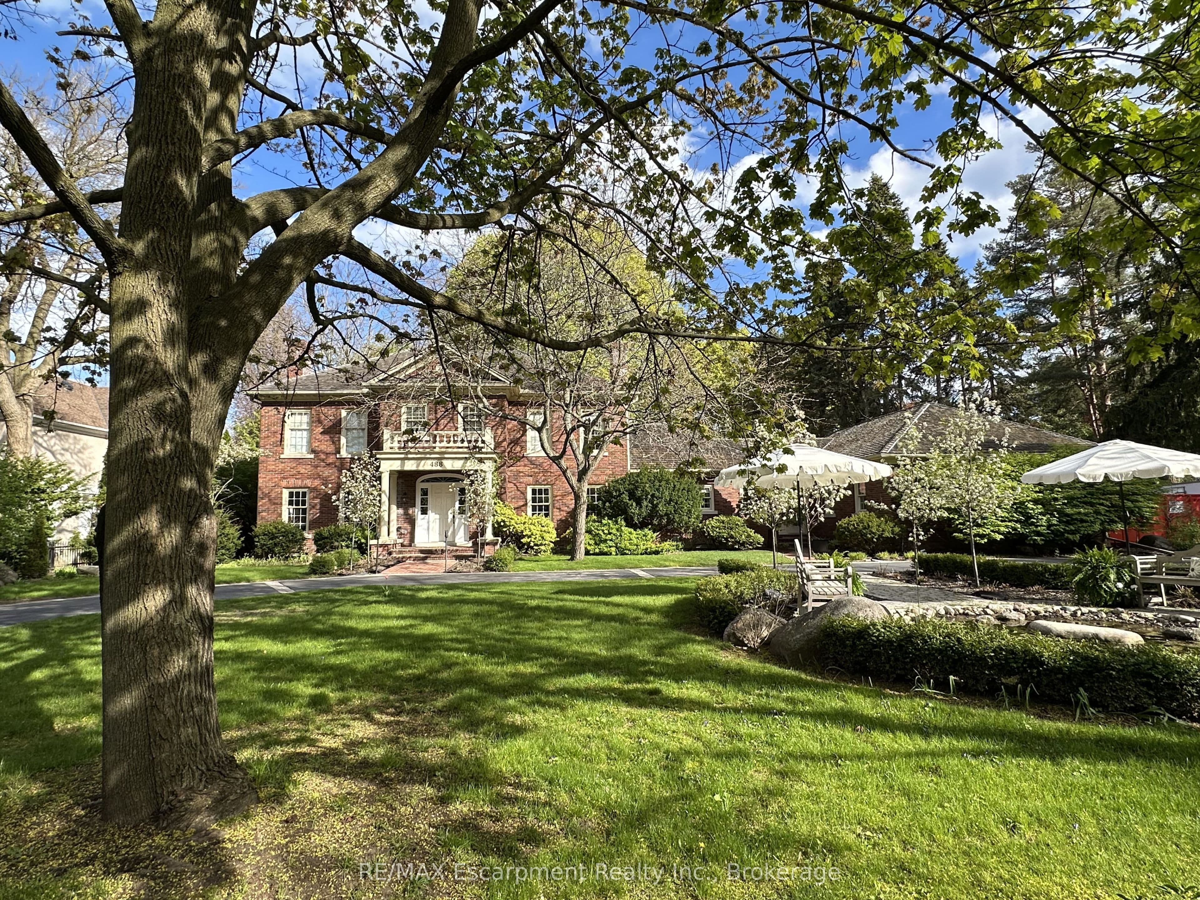 488 Macdonald Road