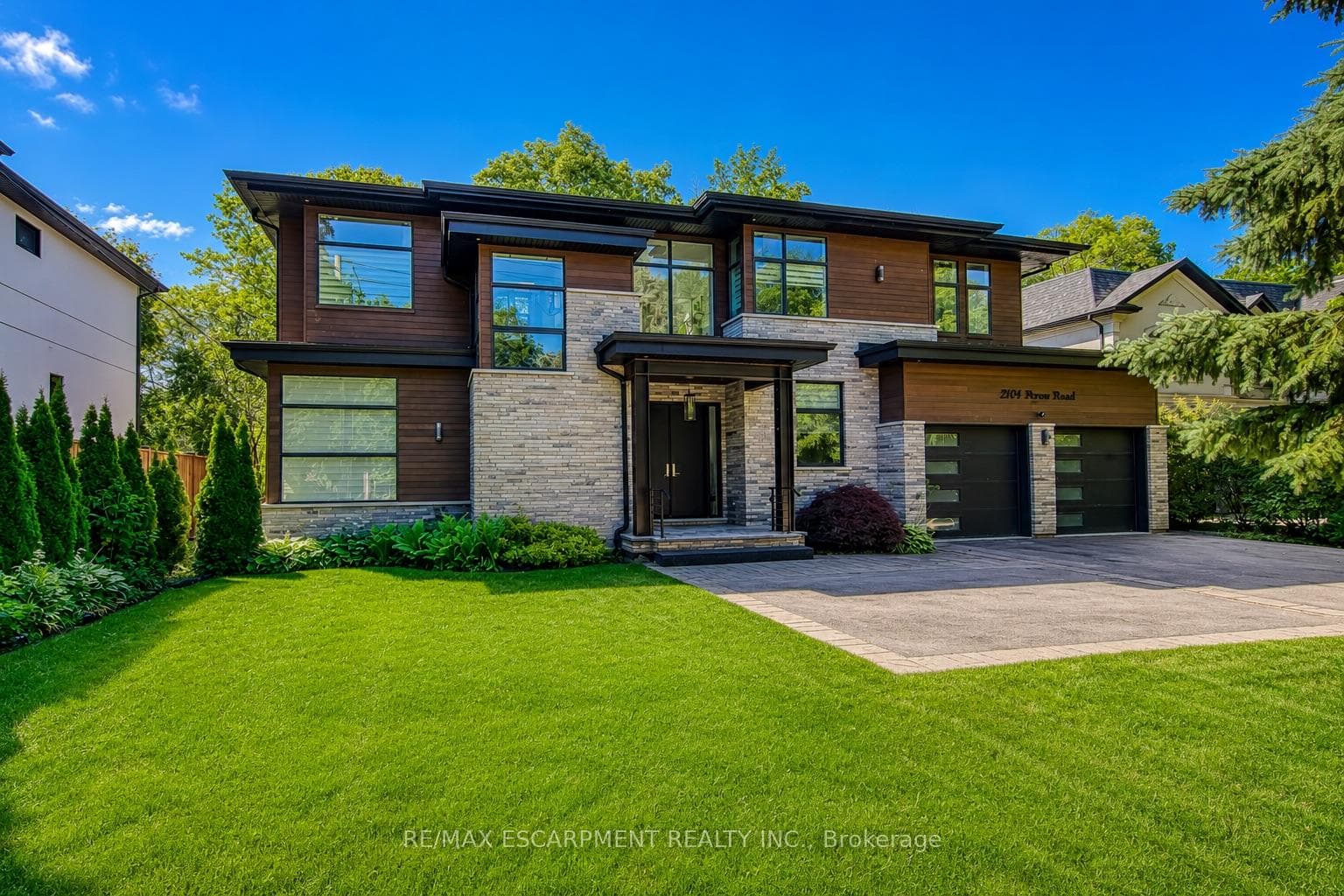2104 DEVON Road